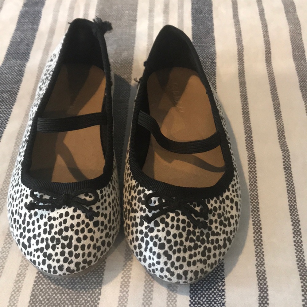 Little Girls size 9 leopard print ballet flats